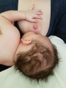 Breastfeeding vs Bottle Feeding