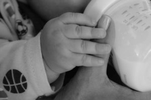 Breastfeeding vs Bottle Feeding
